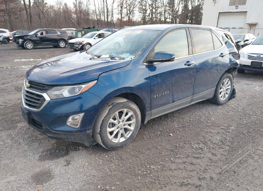 Photo 2 of 2019 Chevrolet Equinox LT (VIN 2GNAXUEV7K6268959)