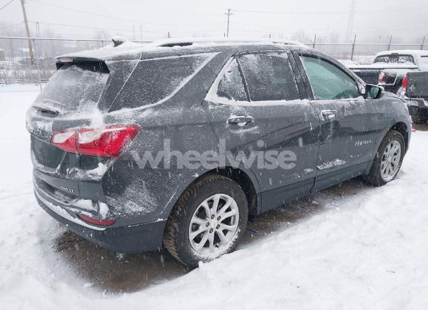 Photo 4 of 2019 Chevrolet Equinox LT (VIN 2GNAXUEV7K6277323)