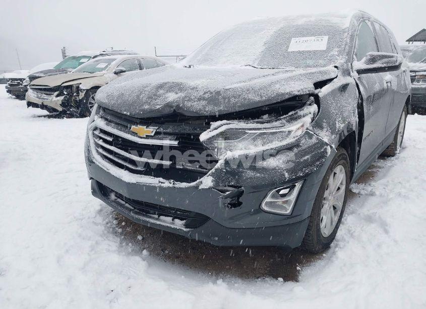 Photo 6 of 2019 Chevrolet Equinox LT (VIN 2GNAXUEV7K6277323)