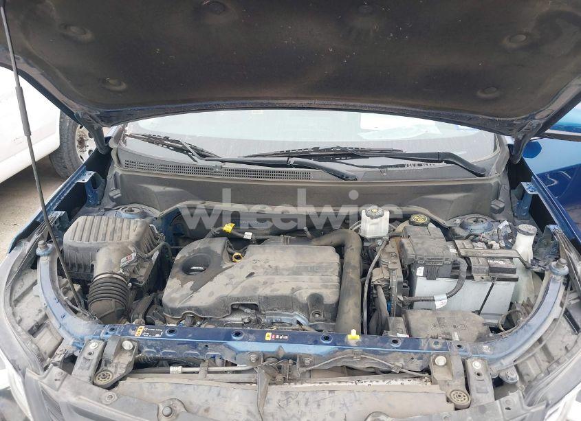 Photo 10 of 2019 Chevrolet Equinox LT (VIN 2GNAXUEV7K6306805)