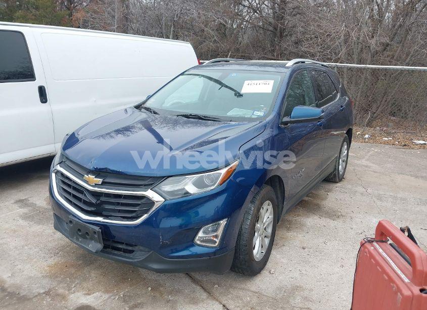 Photo 2 of 2019 Chevrolet Equinox LT (VIN 2GNAXUEV7K6306805)