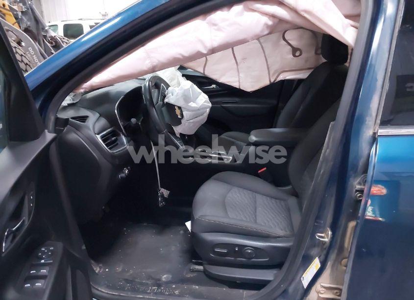 Photo 5 of 2020 Chevrolet Equinox AWD LT 1.5L TURBO (VIN 2GNAXUEV7L6112986)