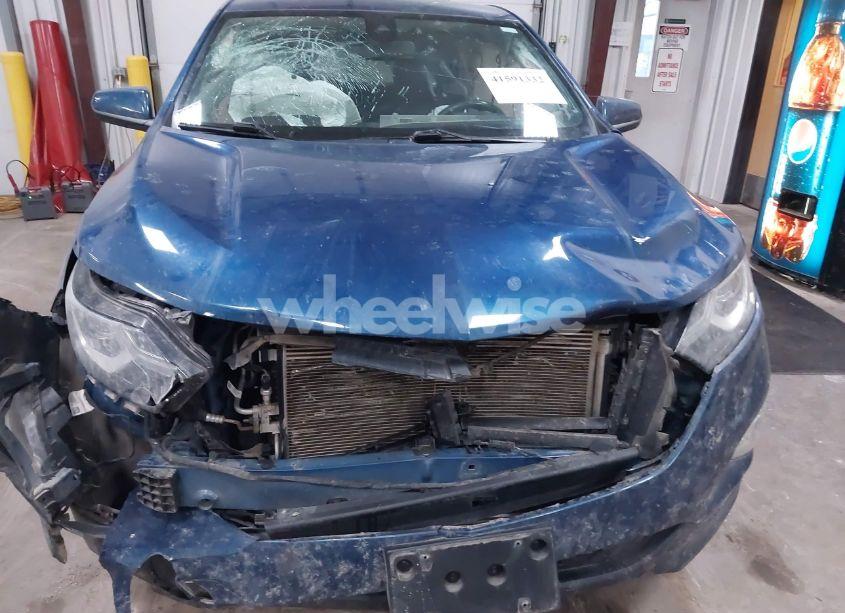 Photo 6 of 2020 Chevrolet Equinox AWD LT 1.5L TURBO (VIN 2GNAXUEV7L6112986)