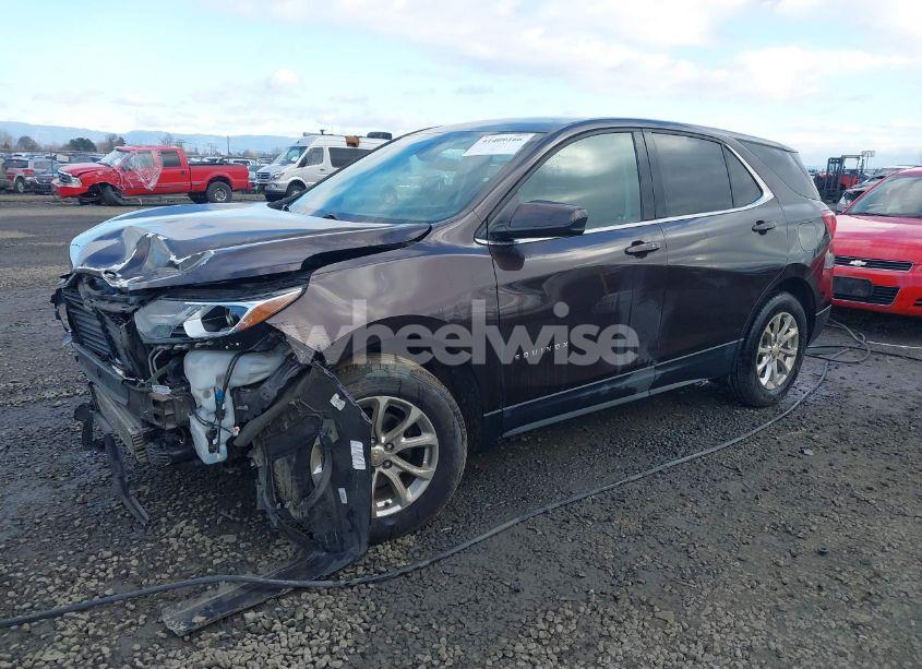 Photo 2 of 2020 Chevrolet Equinox AWD LT 1.5L TURBO (VIN 2GNAXUEV7L6117833)