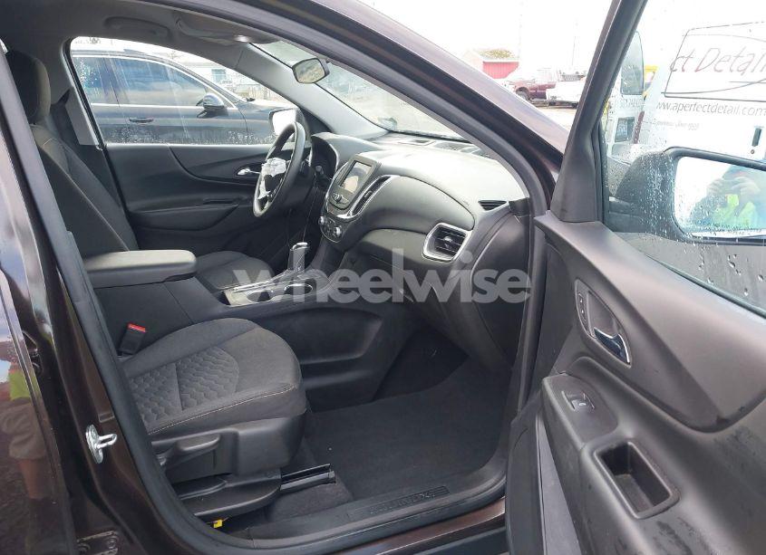 Photo 5 of 2020 Chevrolet Equinox AWD LT 1.5L TURBO (VIN 2GNAXUEV7L6117833)