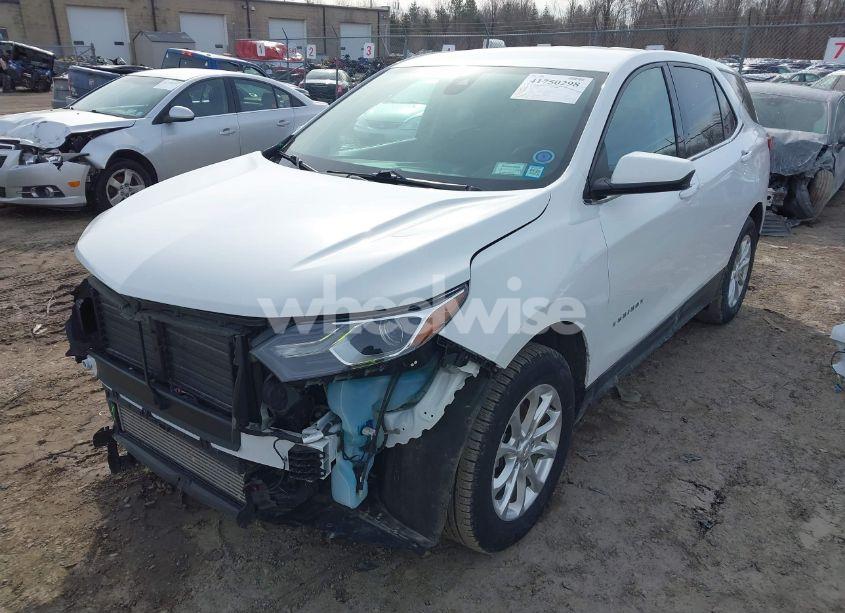 Photo 2 of 2020 Chevrolet Equinox AWD LT 1.5L TURBO (VIN 2GNAXUEV7L6131201)