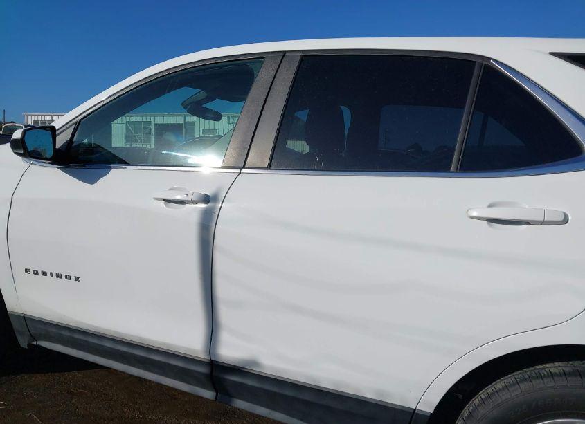 Photo 14 of 2021 Chevrolet Equinox AWD LT (VIN 2GNAXUEV7M6118384)