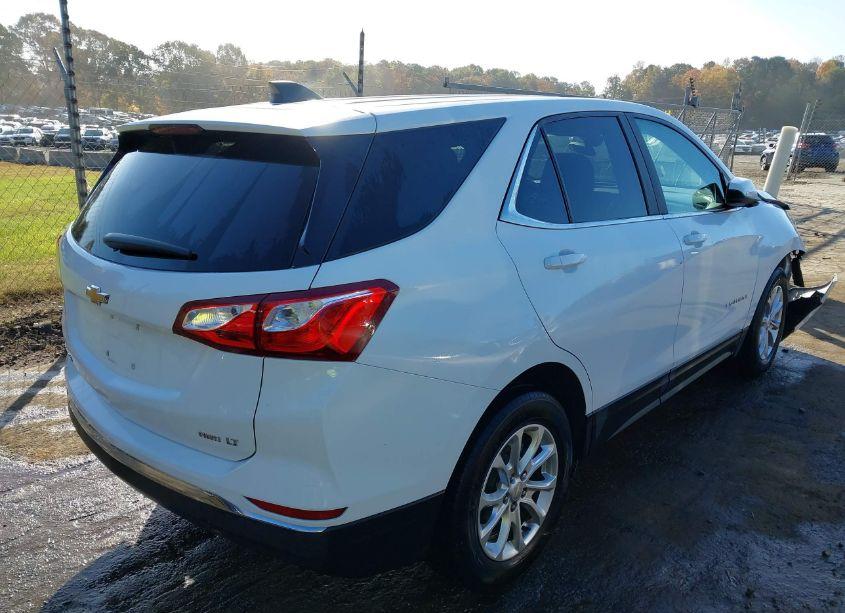 Photo 4 of 2021 Chevrolet Equinox AWD LT (VIN 2GNAXUEV7M6118384)