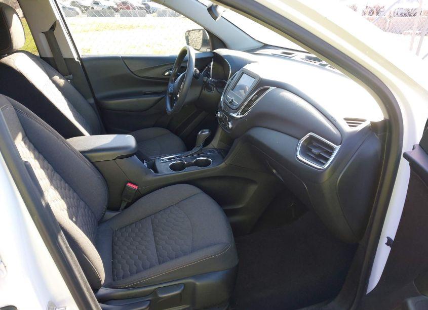 Photo 5 of 2021 Chevrolet Equinox AWD LT (VIN 2GNAXUEV7M6118384)
