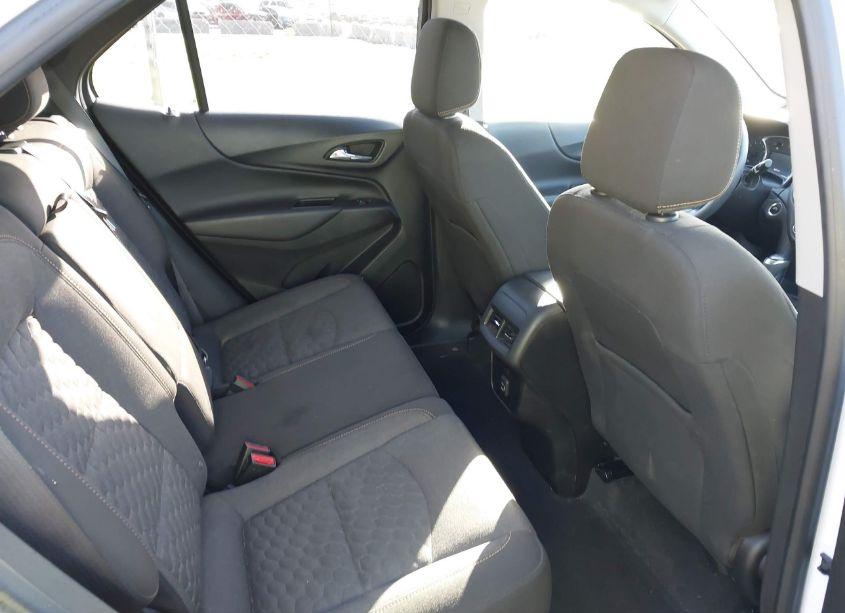 Photo 8 of 2021 Chevrolet Equinox AWD LT (VIN 2GNAXUEV7M6118384)