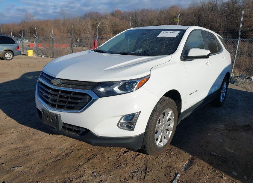 Photo 2 of 2021 Chevrolet Equinox AWD LT (VIN 2GNAXUEV7M6123553)