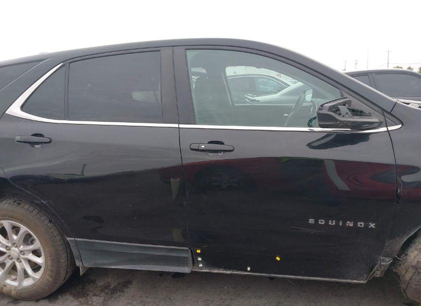 Photo 13 of 2021 Chevrolet Equinox AWD LT (VIN 2GNAXUEV7M6138554)