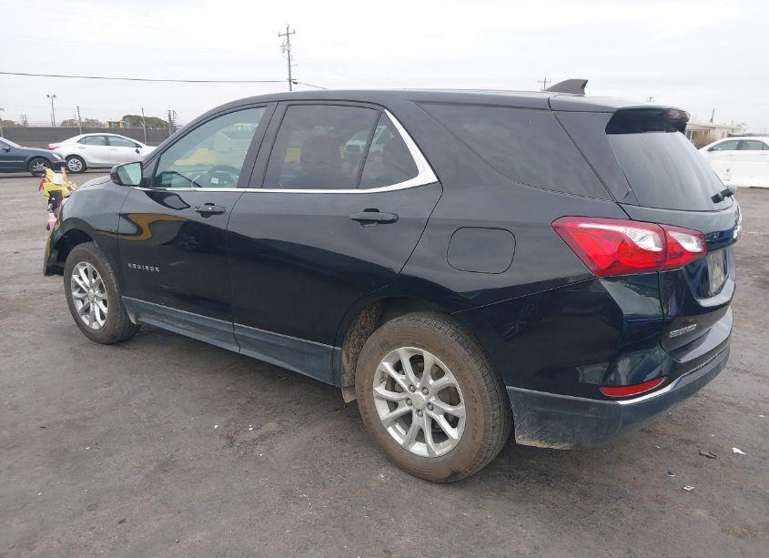 Photo 3 of 2021 Chevrolet Equinox AWD LT (VIN 2GNAXUEV7M6138554)