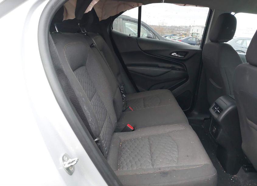 Photo 8 of 2019 Chevrolet Equinox LT (VIN 2GNAXUEV8K6182849)