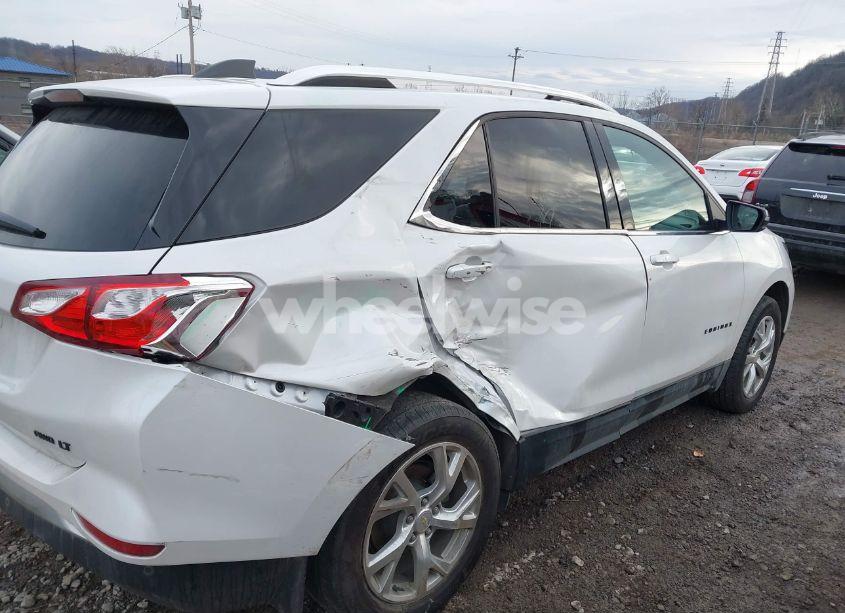 Photo 6 of 2019 Chevrolet Equinox LT (VIN 2GNAXUEV8K6207667)