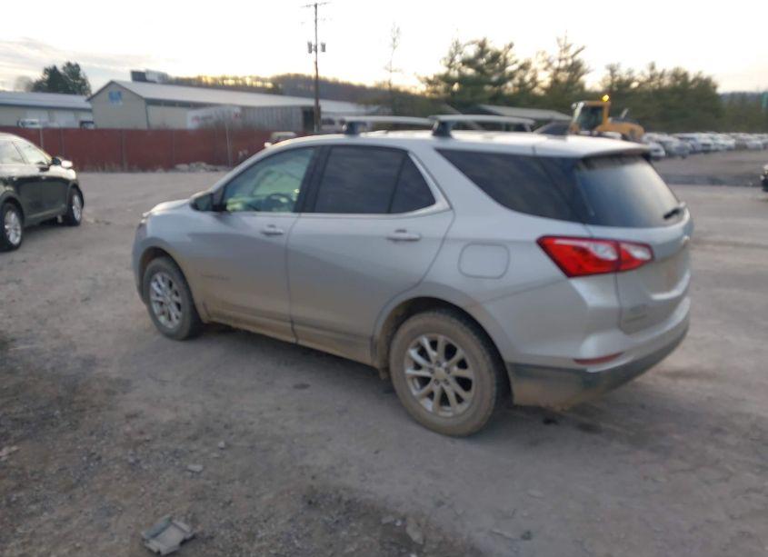 Photo 3 of 2019 Chevrolet Equinox LT (VIN 2GNAXUEV8K6223013)