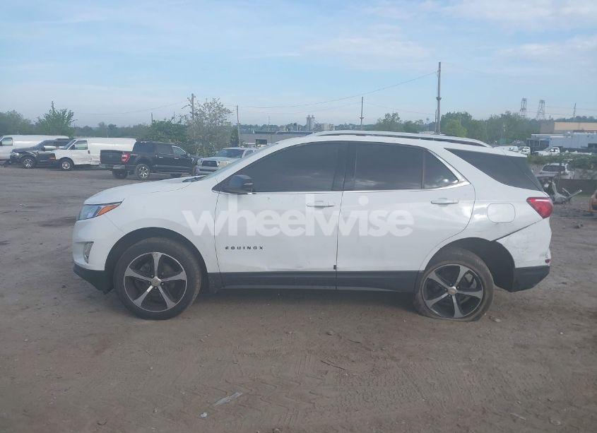 Photo 14 of 2019 Chevrolet Equinox LT (VIN 2GNAXUEV8K6224713)