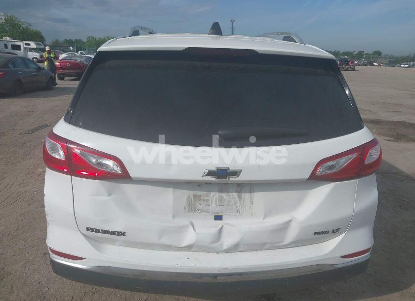 Photo 16 of 2019 Chevrolet Equinox LT (VIN 2GNAXUEV8K6224713)