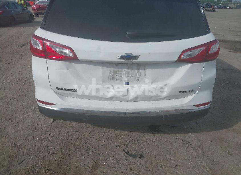 Photo 6 of 2019 Chevrolet Equinox LT (VIN 2GNAXUEV8K6224713)