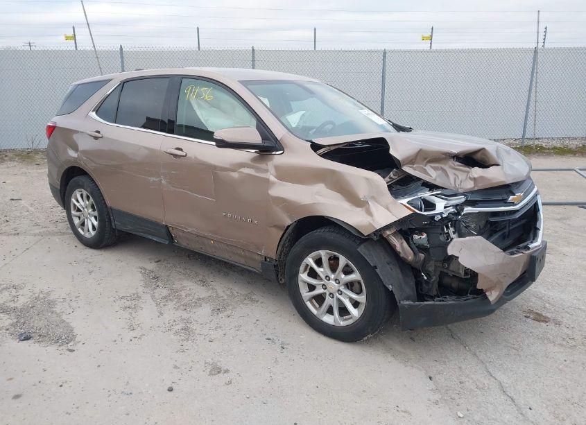 2019 Chevrolet Equinox LT (VIN 2GNAXUEV8K6240006) main photo
