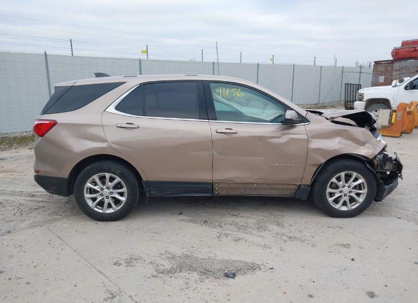 Photo 13 of 2019 Chevrolet Equinox LT (VIN 2GNAXUEV8K6240006)