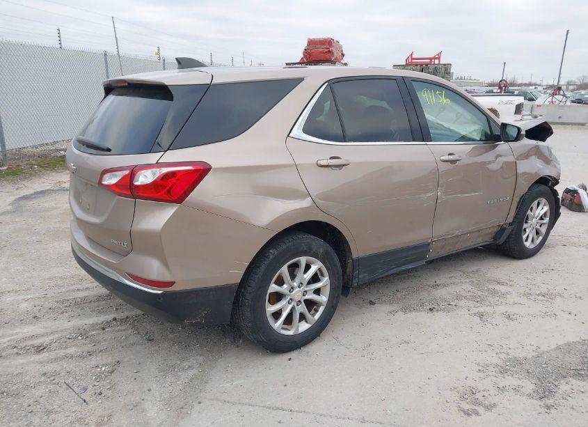 Photo 4 of 2019 Chevrolet Equinox LT (VIN 2GNAXUEV8K6240006)