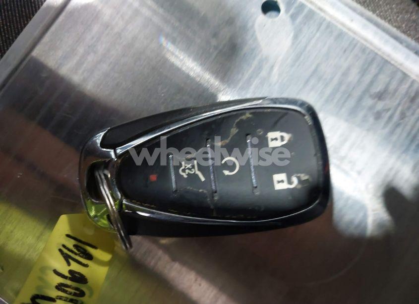 Photo 11 of 2019 Chevrolet Equinox LT (VIN 2GNAXUEV8K6265066)