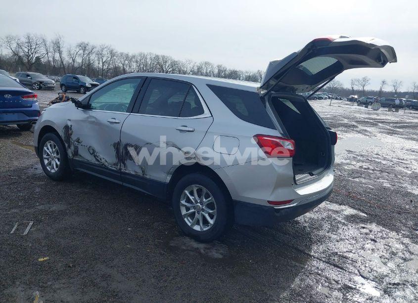 Photo 3 of 2020 Chevrolet Equinox AWD LT 1.5L TURBO (VIN 2GNAXUEV8L6157192)