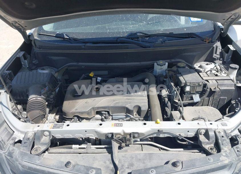 Photo 10 of 2020 Chevrolet Equinox AWD LT 1.5L TURBO (VIN 2GNAXUEV8L6165776)