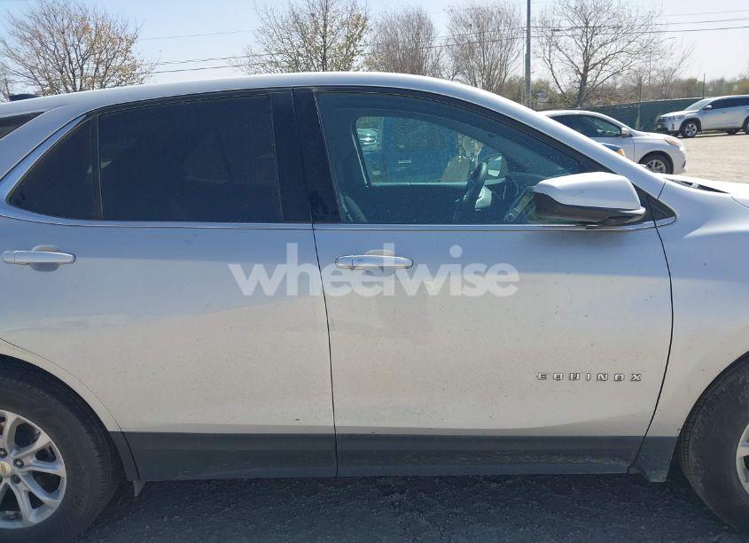 Photo 14 of 2020 Chevrolet Equinox AWD LT 1.5L TURBO (VIN 2GNAXUEV8L6165776)