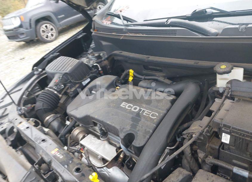 Photo 10 of 2020 Chevrolet Equinox AWD LT 1.5L TURBO (VIN 2GNAXUEV8L6208576)