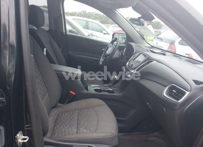 Photo 5 of 2020 Chevrolet Equinox AWD LT 1.5L TURBO (VIN 2GNAXUEV8L6208576)