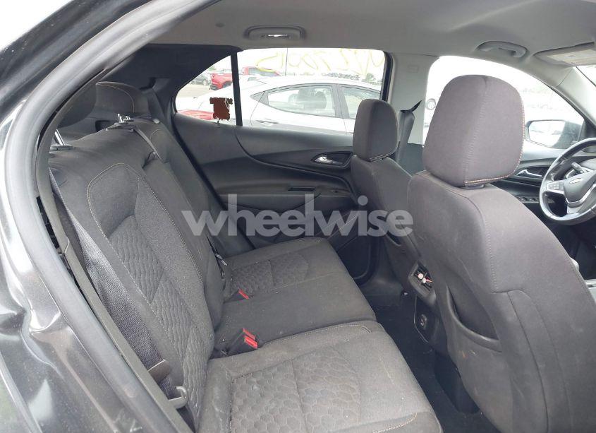 Photo 8 of 2020 Chevrolet Equinox AWD LT 1.5L TURBO (VIN 2GNAXUEV8L6240962)