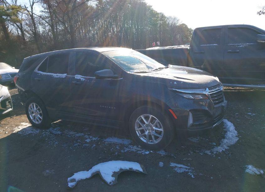 2022 Chevrolet Equinox AWD LT (VIN 2GNAXUEV8N6155610) main photo