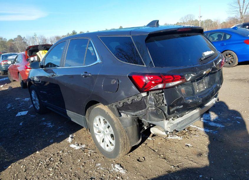 Photo 3 of 2022 Chevrolet Equinox AWD LT (VIN 2GNAXUEV8N6155610)