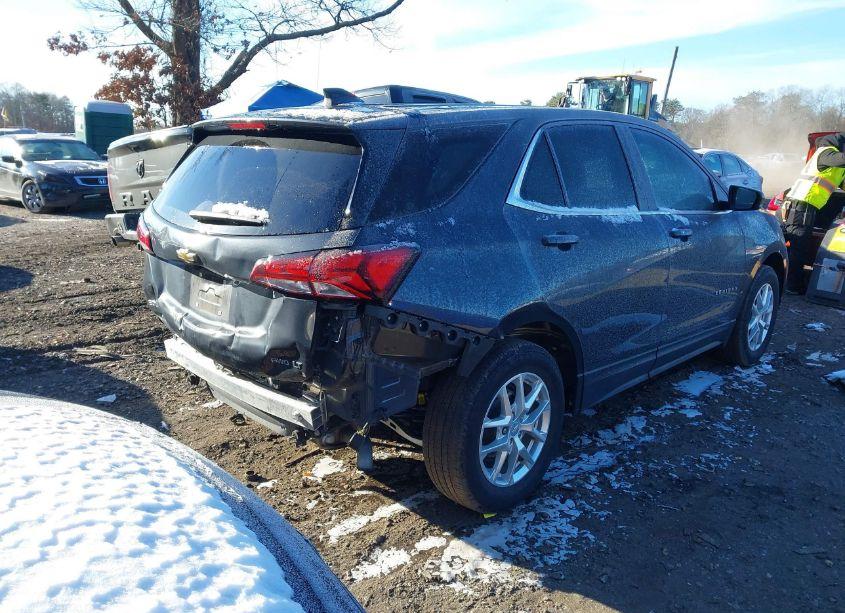 Photo 4 of 2022 Chevrolet Equinox AWD LT (VIN 2GNAXUEV8N6155610)