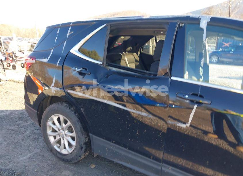 Photo 6 of 2019 Chevrolet Equinox LT (VIN 2GNAXUEV9K6119646)