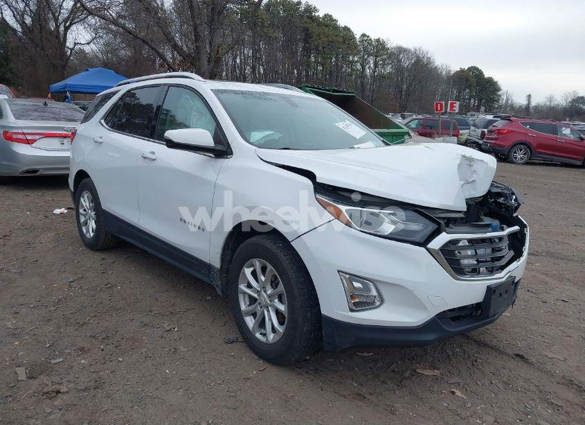 2019 Chevrolet Equinox LT (VIN 2GNAXUEV9K6147656) main photo