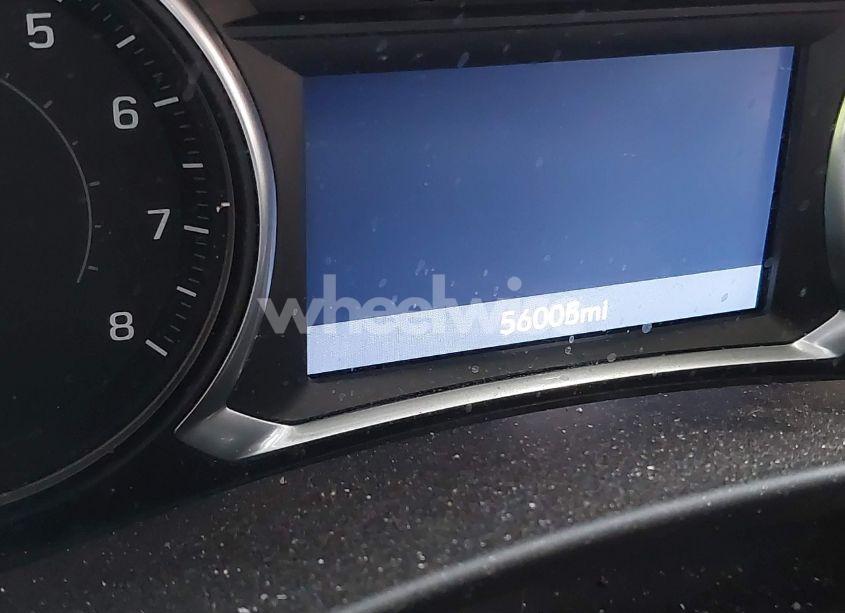 Photo 15 of 2019 Chevrolet Equinox LT (VIN 2GNAXUEV9K6147656)