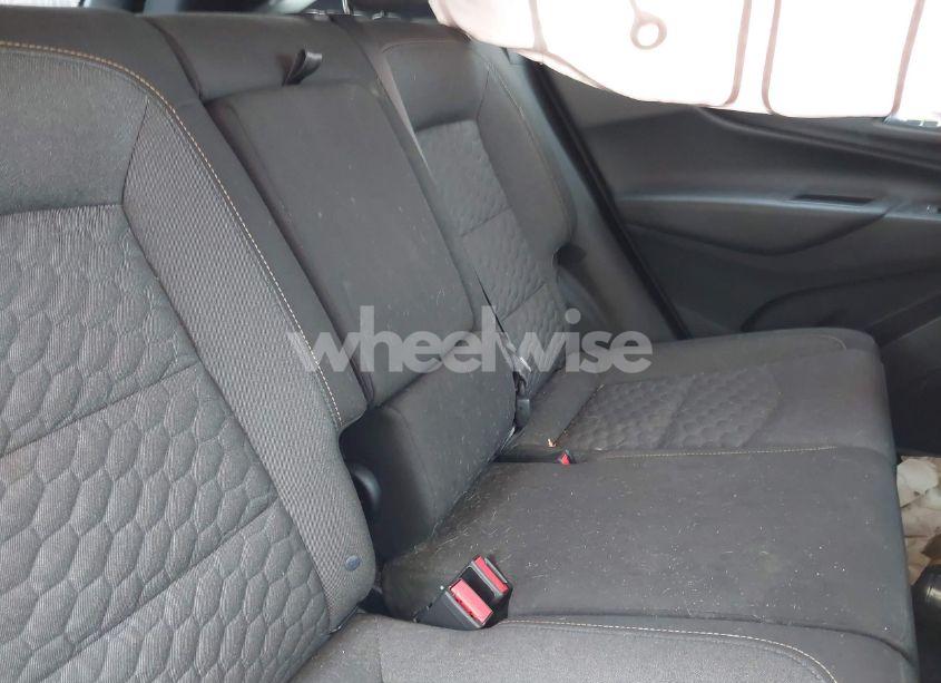 Photo 8 of 2019 Chevrolet Equinox LT (VIN 2GNAXUEV9K6147656)