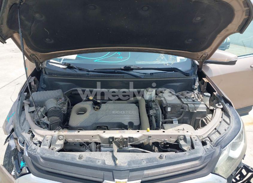 Photo 10 of 2019 Chevrolet Equinox LT (VIN 2GNAXUEV9K6169267)