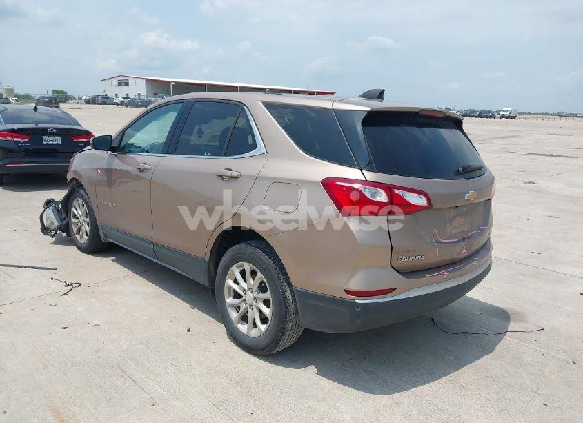 Photo 3 of 2019 Chevrolet Equinox LT (VIN 2GNAXUEV9K6169267)