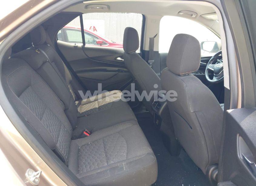 Photo 8 of 2019 Chevrolet Equinox LT (VIN 2GNAXUEV9K6169267)