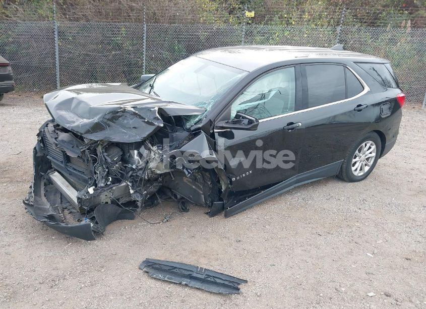 Photo 2 of 2019 Chevrolet Equinox LT (VIN 2GNAXUEV9K6191902)