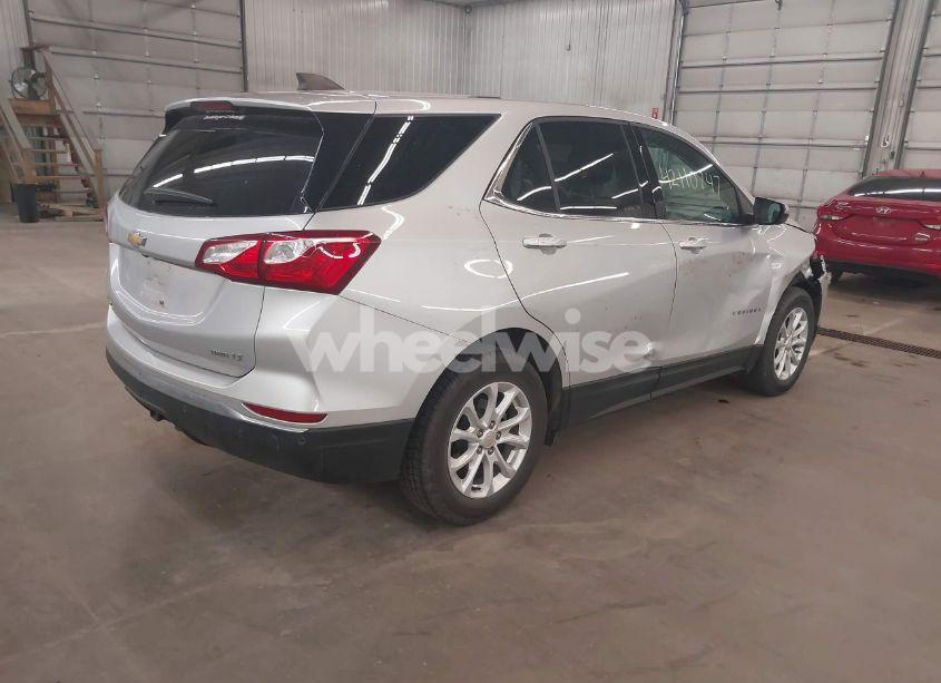 Photo 4 of 2019 Chevrolet Equinox LT (VIN 2GNAXUEV9K6204180)