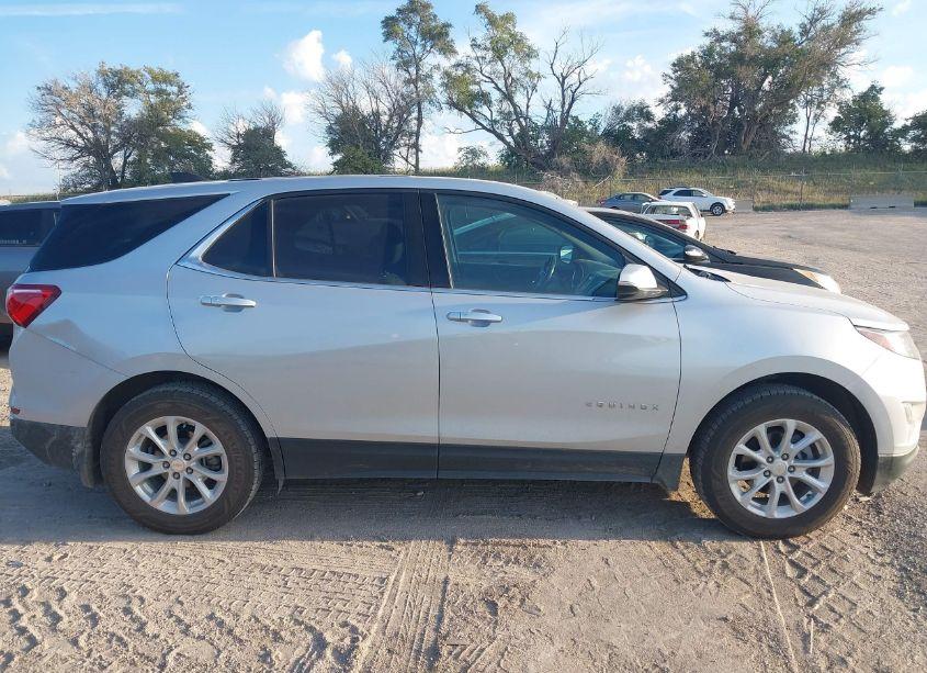 Photo 13 of 2019 Chevrolet Equinox LT (VIN 2GNAXUEV9K6288078)