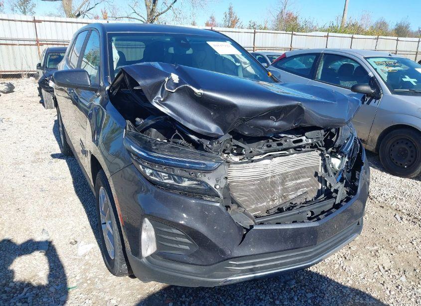 Photo 6 of 2022 Chevrolet Equinox AWD LT (VIN 2GNAXUEV9N6110353)