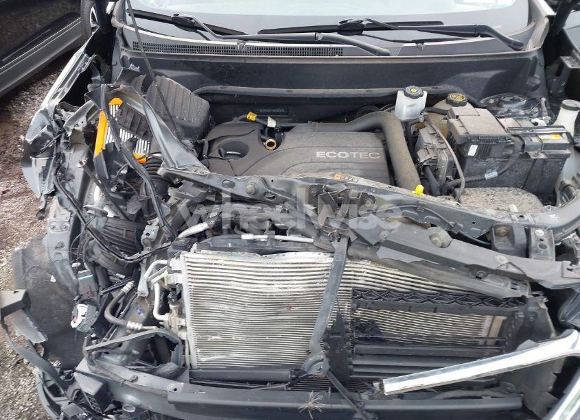 Photo 10 of 2019 Chevrolet Equinox LT (VIN 2GNAXUEVXK6108381)