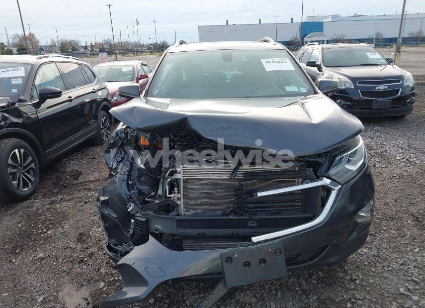 Photo 12 of 2019 Chevrolet Equinox LT (VIN 2GNAXUEVXK6108381)