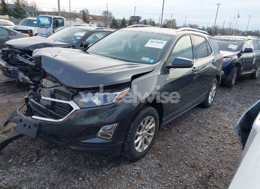 Photo 2 of 2019 Chevrolet Equinox LT (VIN 2GNAXUEVXK6108381)
